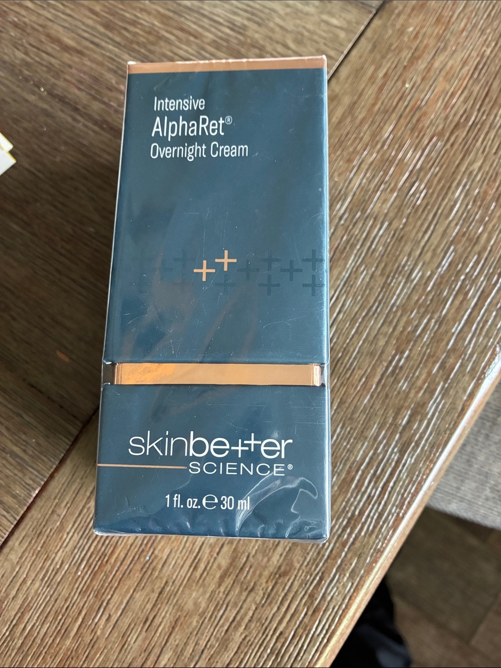 skinbetter science Intensive AlphaRet Overnight Cream – Navy/Gold